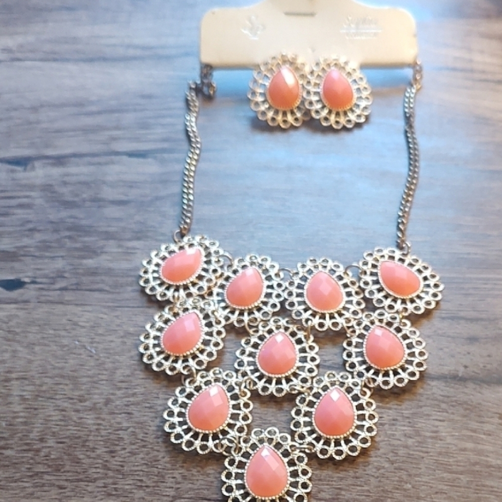🌟BOGO Free🌟Sophia Collection Peach Jewelry Set - Picture 8 of 8